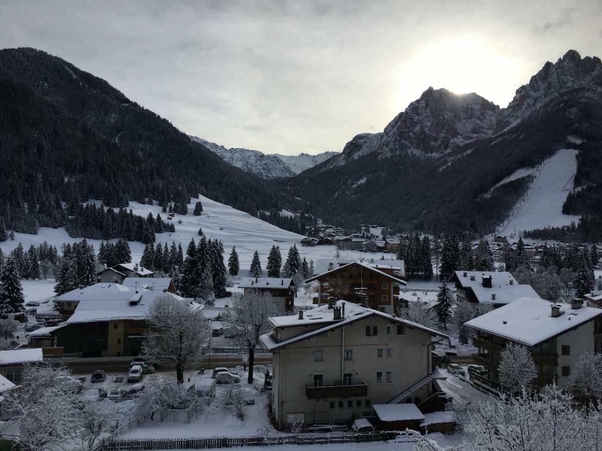 Ciasa Sot Croze Apartment Pozza di Fassa Luaran gambar